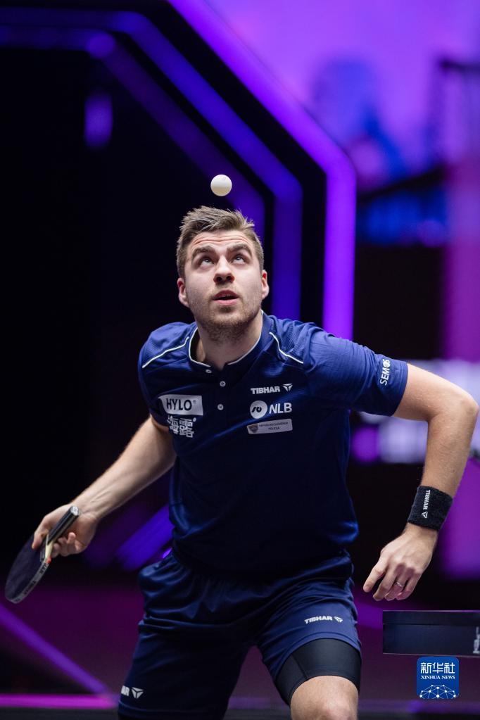 传球多次穿 传球多次穿